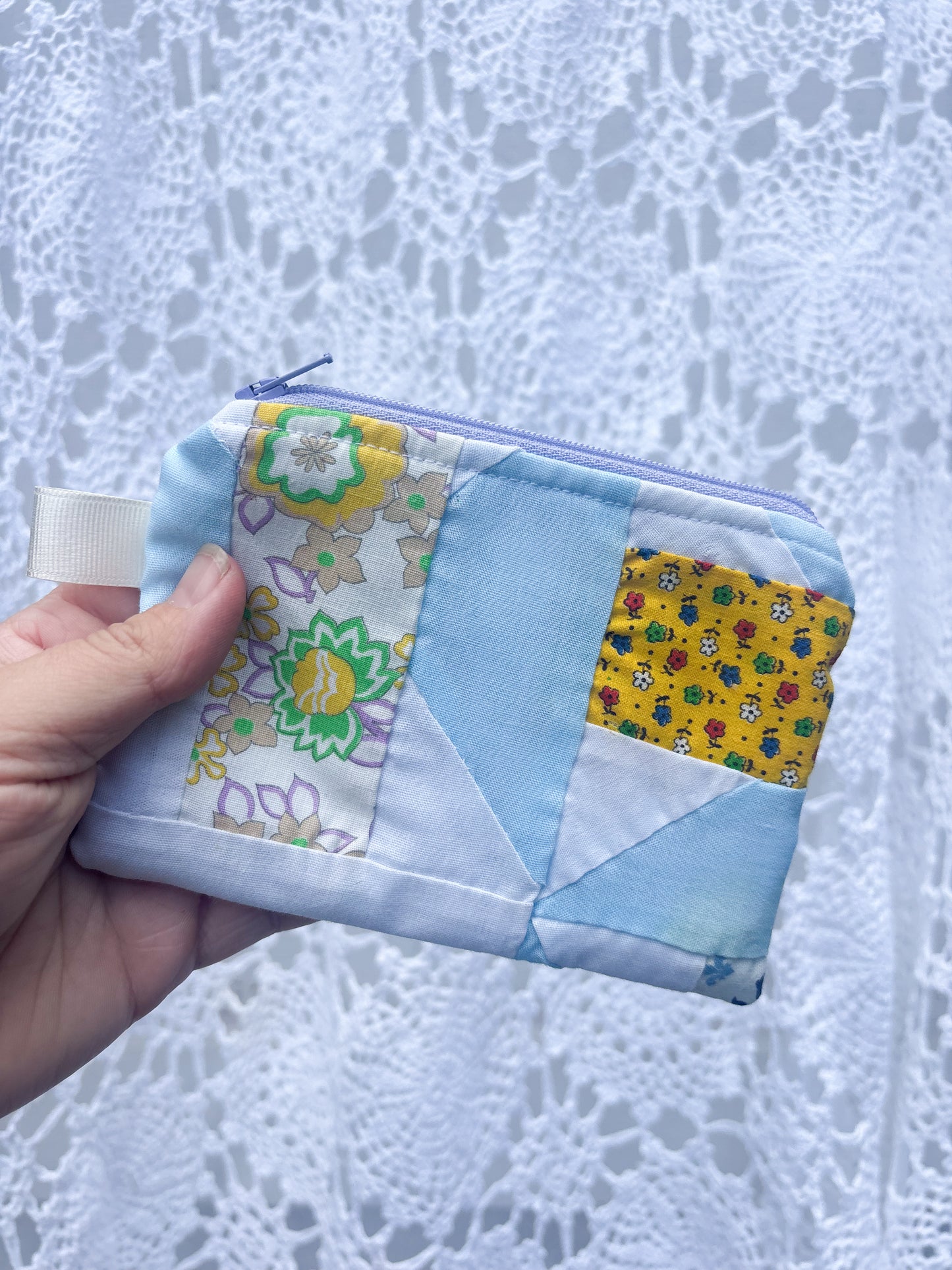 Daisy Daydream Mini Zipper Pouch